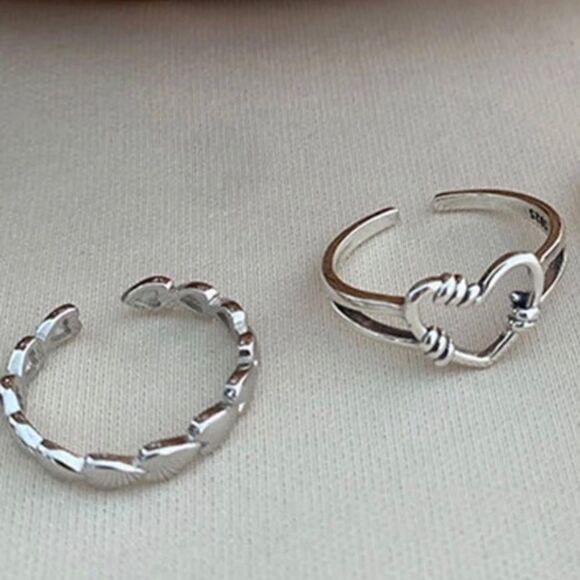 💕 3/$25 SS RING OF HEARTS ADJUSTABLE - Picture 6 of 6